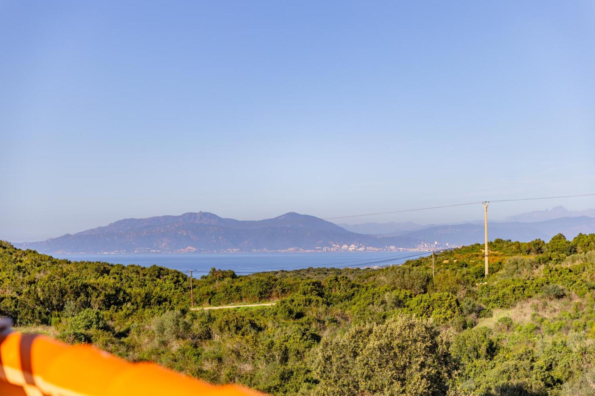 Villa La Ronde Des Soleils Coti-Chiavari  Luaran gambar